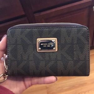 Michael Kors Wallet Wristlet